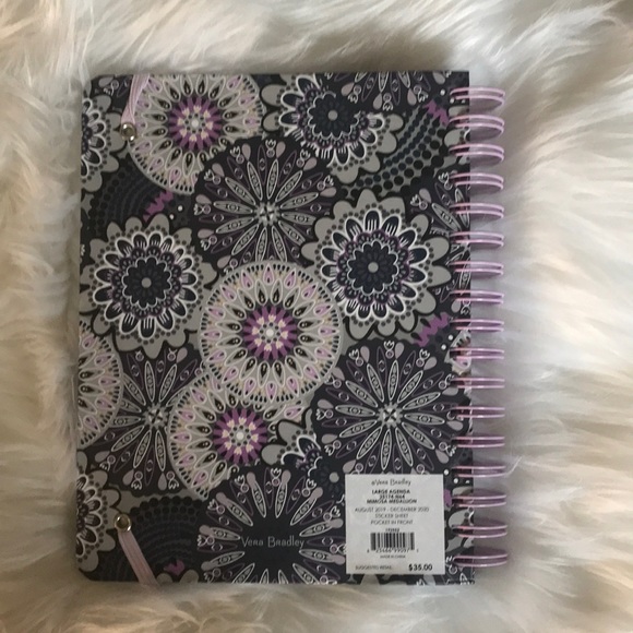 NWT Vera Bradley calendar 📅 - Picture 2 of 8